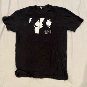 Black short sleeve graphic t-shirt sz L